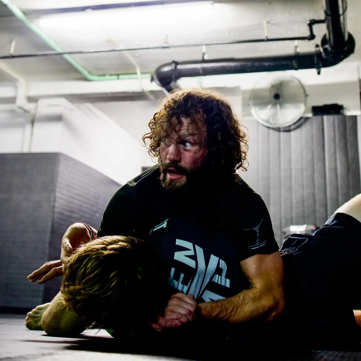 Tom Mearns coaching submission grappling at Onyx Combat Academy Northampton